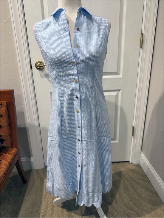 Pappagallo Dresses & Skirts - NWOT Pappagallo Light Blue Seersucker Sleeveless Button-Front Dress